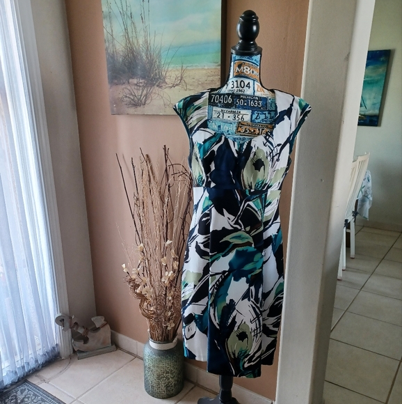 connected apparel Dresses & Skirts - Connected Apparel Green and Black Asymmetrical Wrap Dress